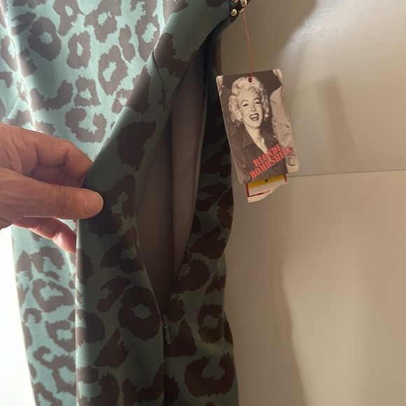 NWT Marilyn Monroe Mash green cheetah stud shoulder dress Size M - Picture 13 of 15